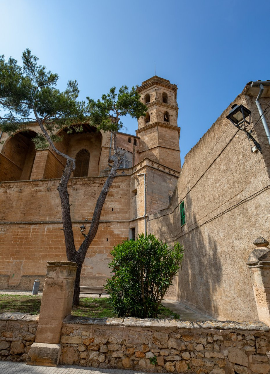 Église et clocher de Petra - Majorque - Espagne
