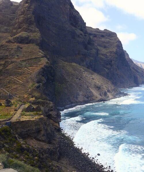 Falaises côtières et cultures en terrasses - Santo Antão - Cap-Vert