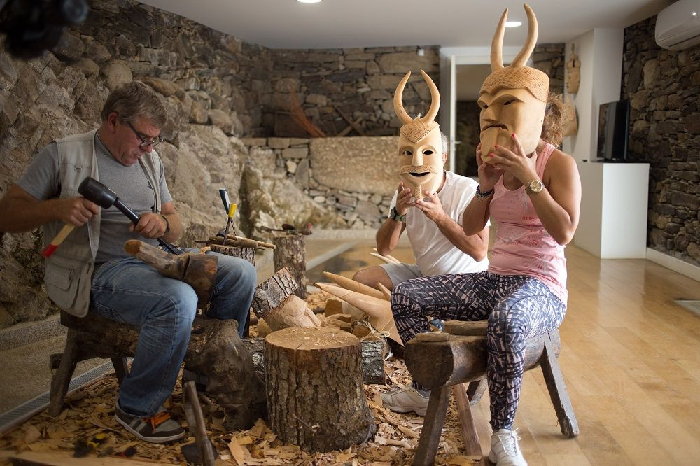 Atelier de sculpture de masques traditionnels - Vallée du Douro, Portugal
