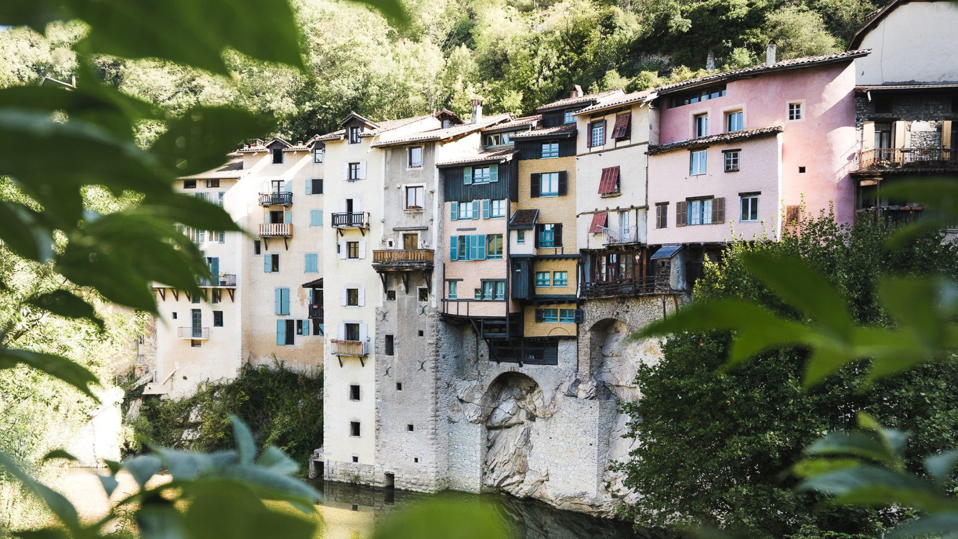 Maisons suspendues au-dessus de la Bourne - Pont-en-Royans - Vercors