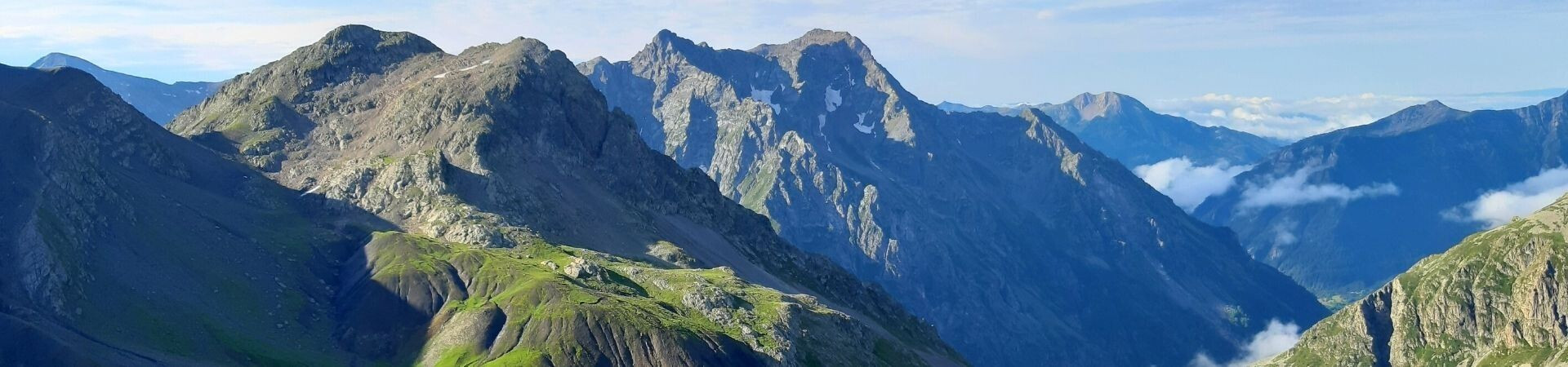 Viajes a la montaña: senderismo y bicicleta | Grand Angle
