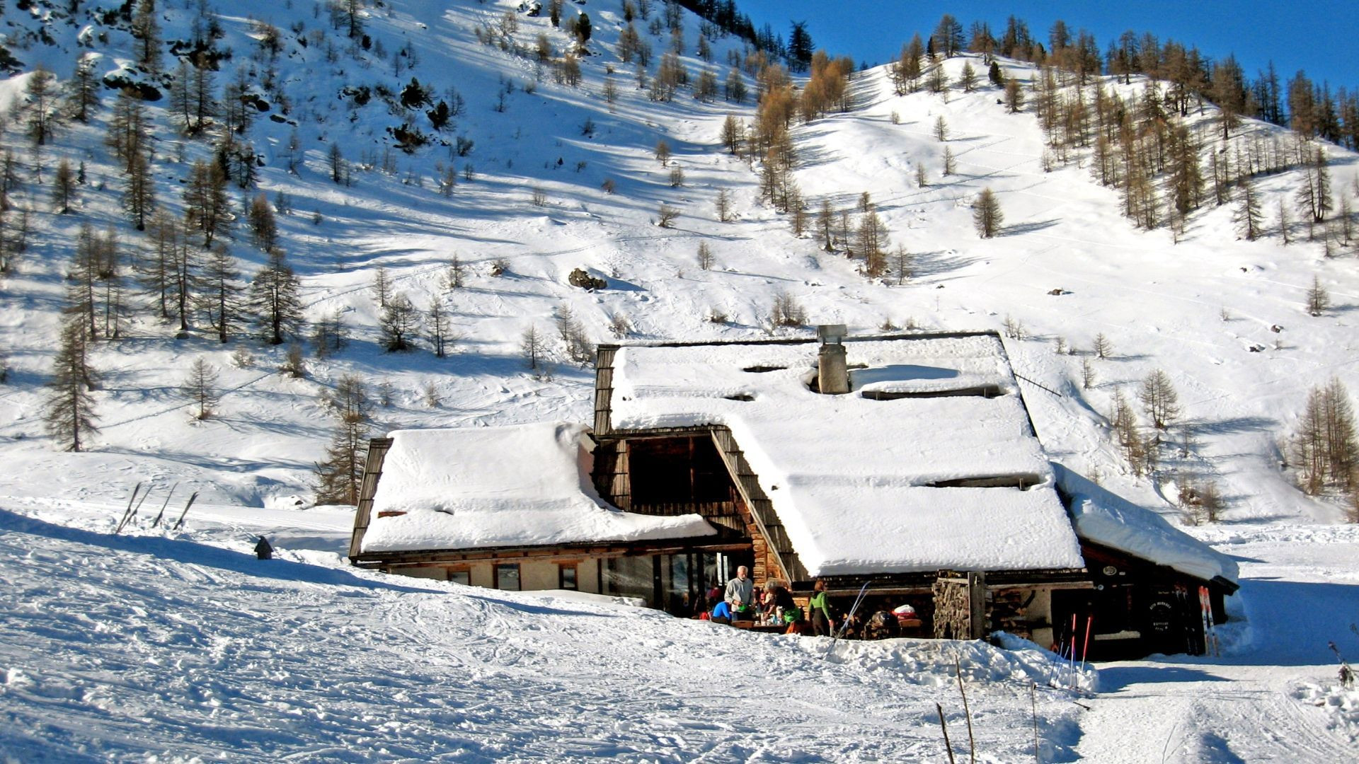 Ski de rando nordique sur plateau enneigé - Haute Clarée - France