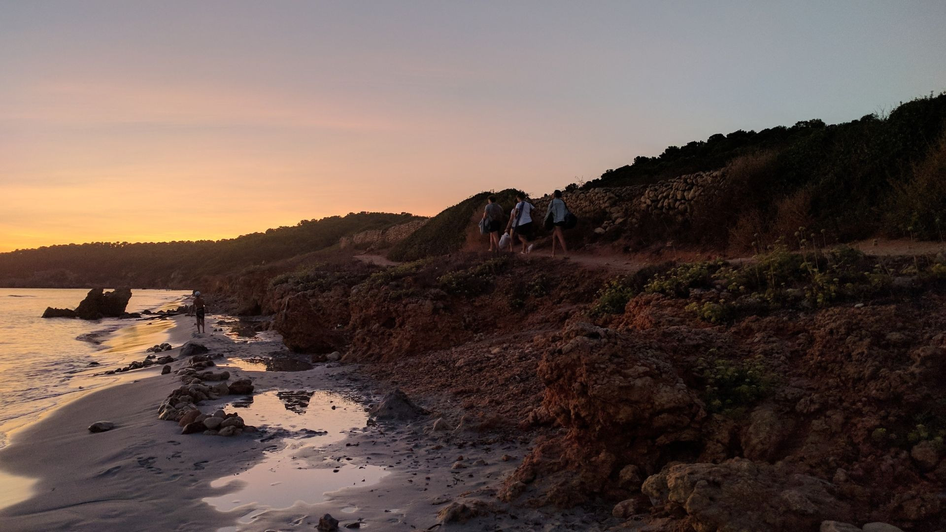 Plage de Sant Tomàs au coucher du soleil - Minorque - Espagne