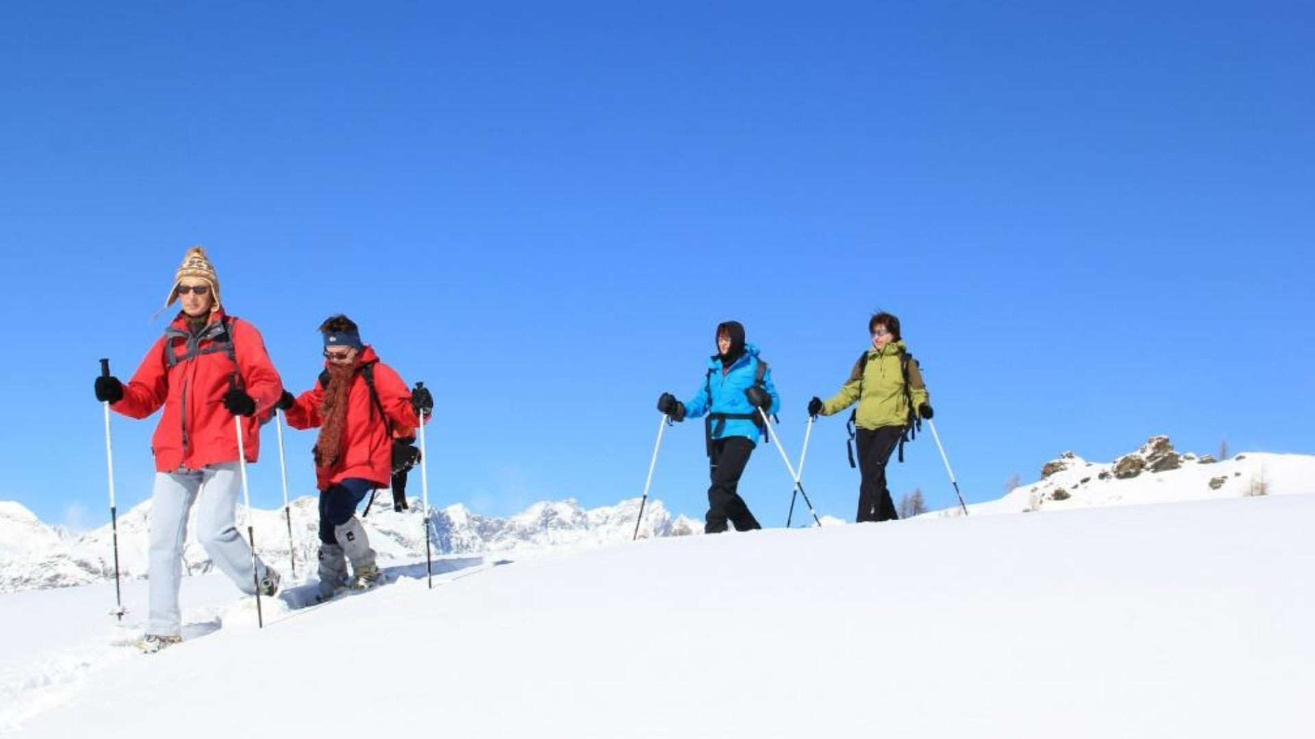 © Allibert Randonnée en raquettes près du Cervin - Alpes italiennes - Italie