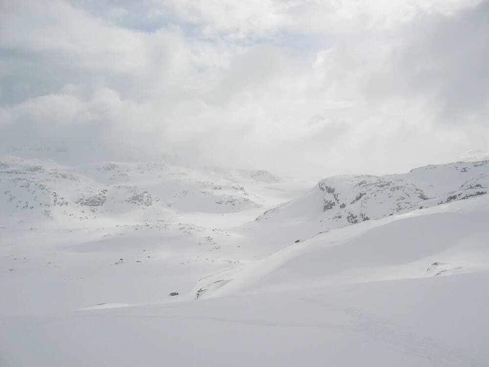 © Adrien Ozanon Paysage enneigé dans le massif de Skarvheimen - Norvège